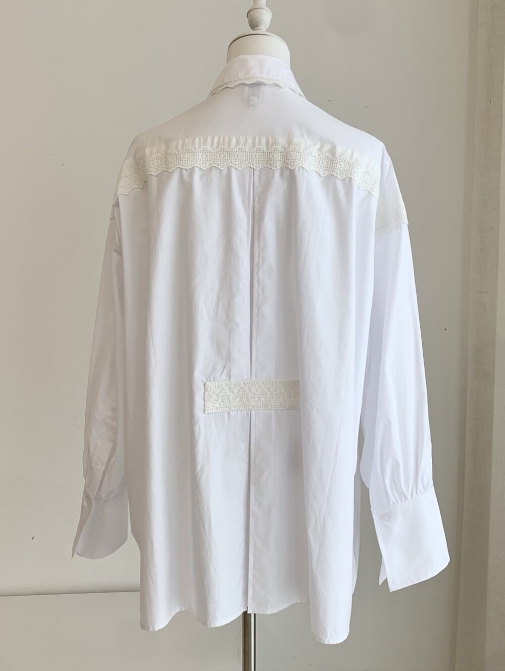 Helsa The Summer Overshirt With Vintage Swiss Embroidery in White - Picture 12 of 15